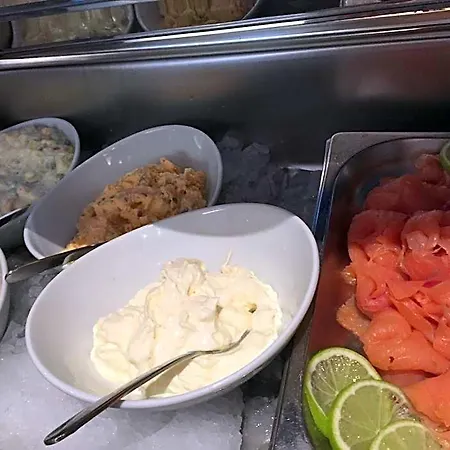 Cafe Schatz ホテル