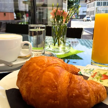 Cafe Schatz ホテル 3*