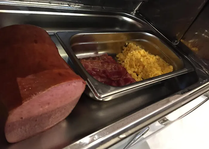 Ξενοδοχείο Cafe Schatz Hohenems